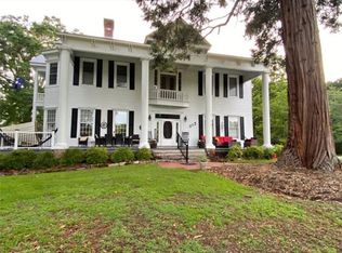 513 N Church St, Walhalla, SC 29691