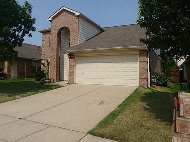 1st image of 11904 Hickory Cir