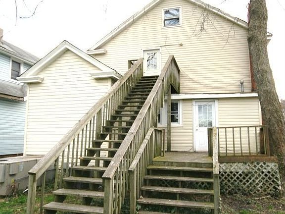 5th image of 132 W Government Ave