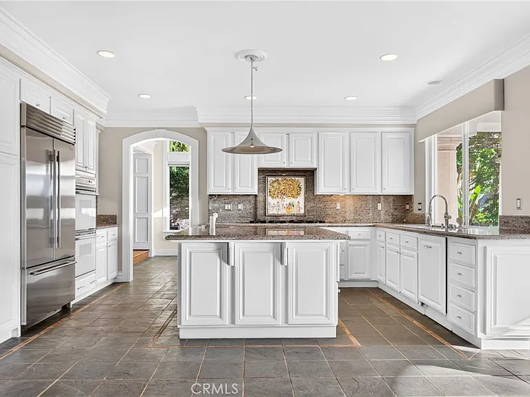 21004 Mendenhall Ct — Photo 21