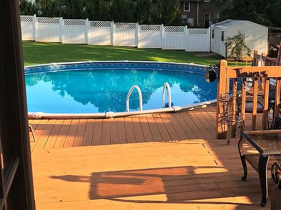 5th image of 110 Chatham Dr