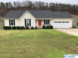 4643 Pinehill Pl, Hokes Bluff, AL 35903