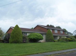 410 Baker St, Old Forge, PA 18518