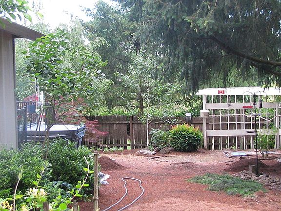 4th image of 2416 NE 90th Ave