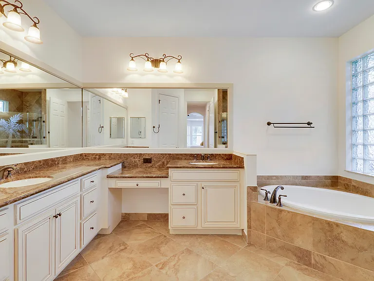 236 Carina Dr — Photo 30