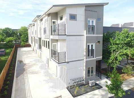 1st image of 2729 Weisenberger St #102-104