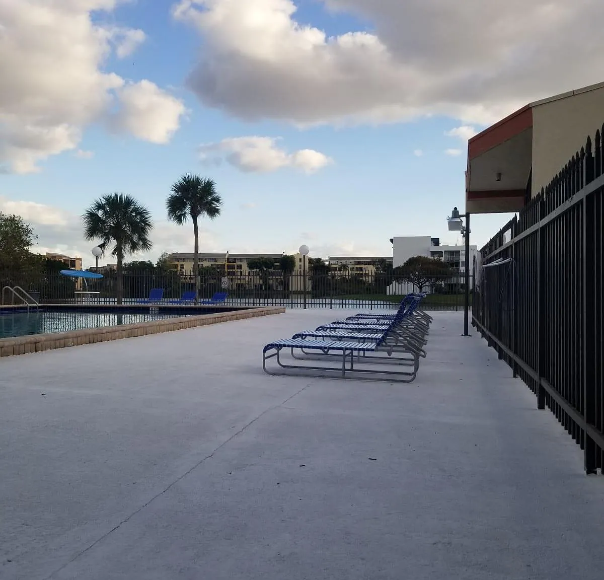 3 bed, 1417 sqft, $2,800 — Photo 3