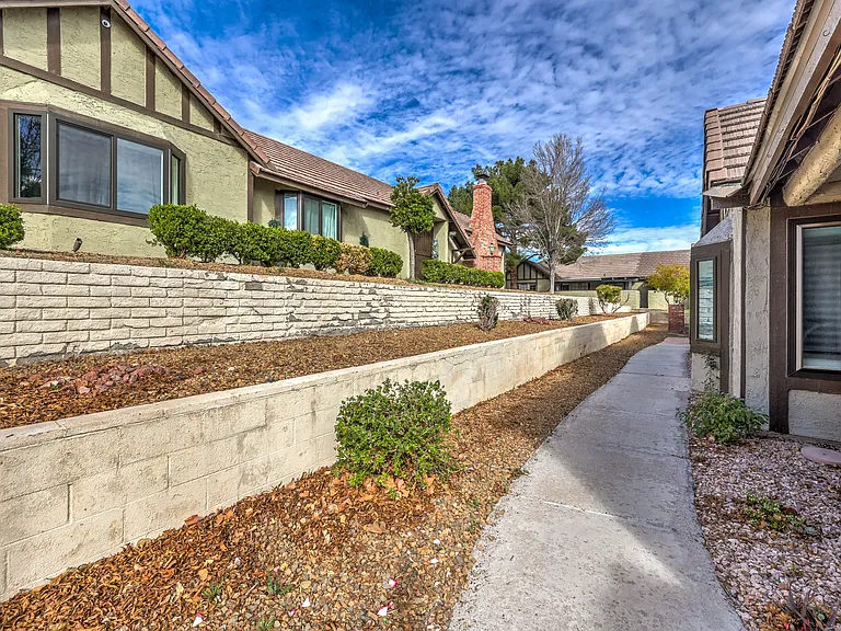 3953 Landsdown Pl — Photo 36