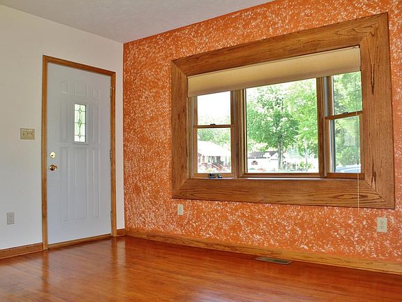 3rd image of 300 E Angel Ave
