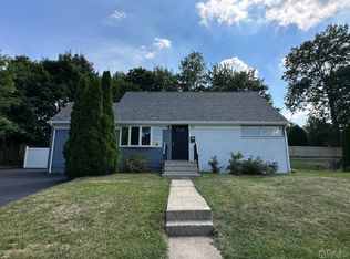 28 Montview Rd, Edison, NJ 08837