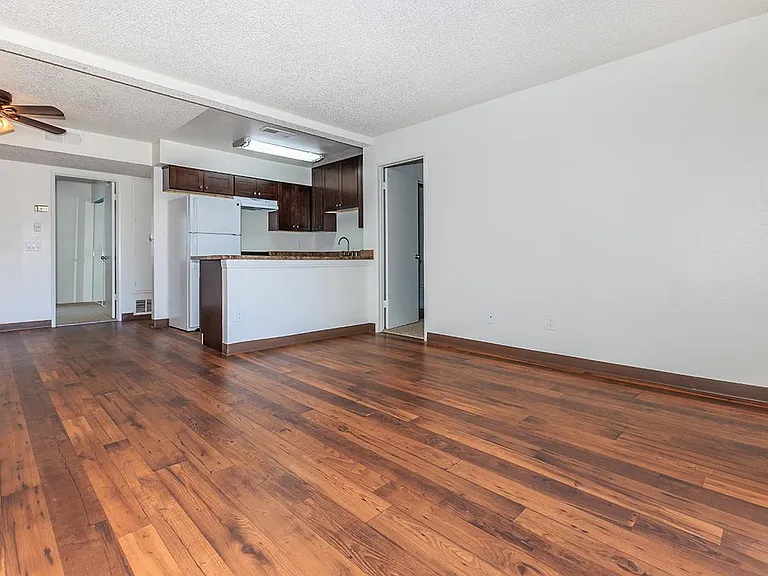 Peppertree Apartments — Photo 68