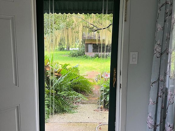3rd image of 13320 Ausburn Ln