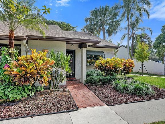 2nd image of 3256 Carambola Cir S #3256