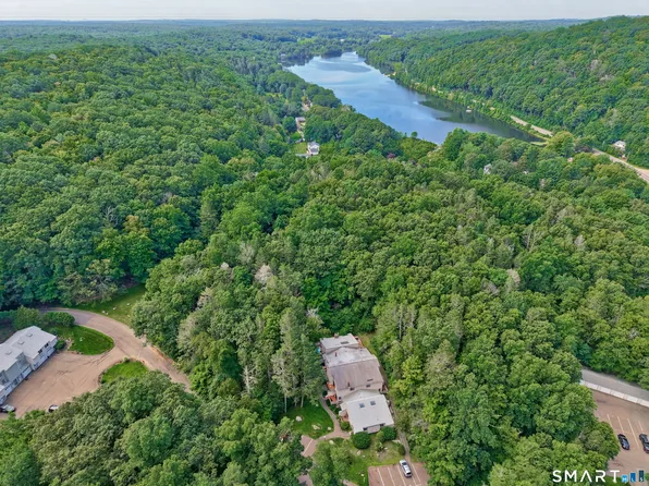 17 Wauwinet Court #17, Guilford, CT 06437