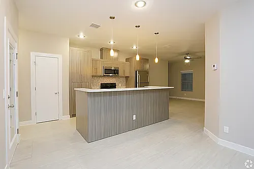 Moderno Village Apartments and Town Homes — Photo 112