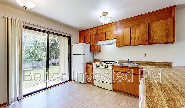 5222 Fulton Rd #7 — Photo 2