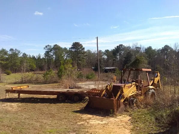 100 Old Field Rd, Eclectic, AL 36024