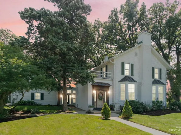 3S701 Deerpath Rd, North Aurora, IL 60542