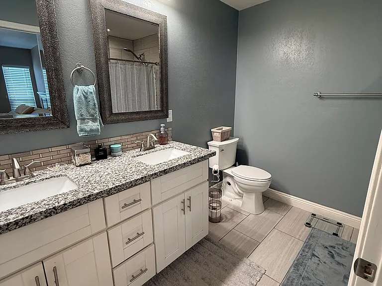 11169 Avenida Del Gato — Photo 15