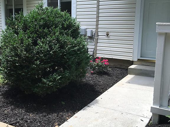 5th image of 12853 Cara Dr