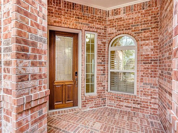4th image of 9227 Mystic Falls Ln