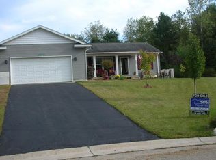 4948 Pleasantcreek Ave NE, Comstock Park, MI 49321