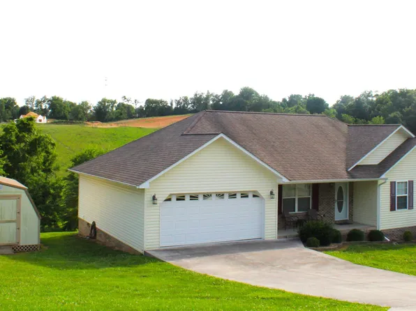 138 Henley St, Tazewell, TN 37879
