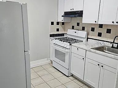 1st image of 3837 Wyalusing Ave #A