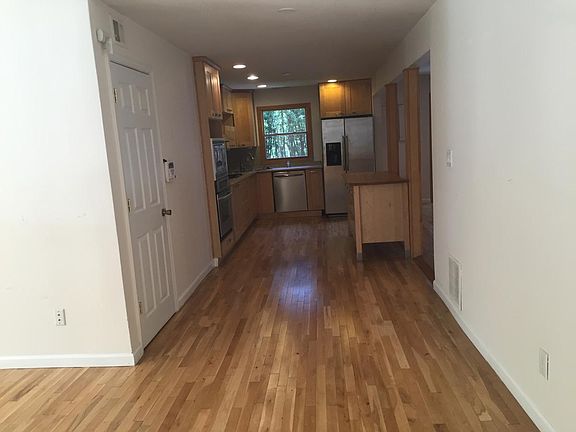 Dinning Room & Kitchen (Open Concept)