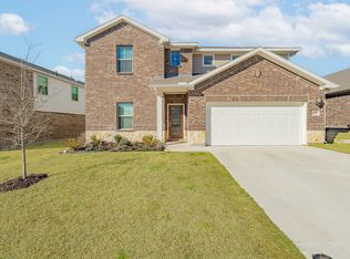 2932 Fox Trail Ln, Fort Worth, TX 76108