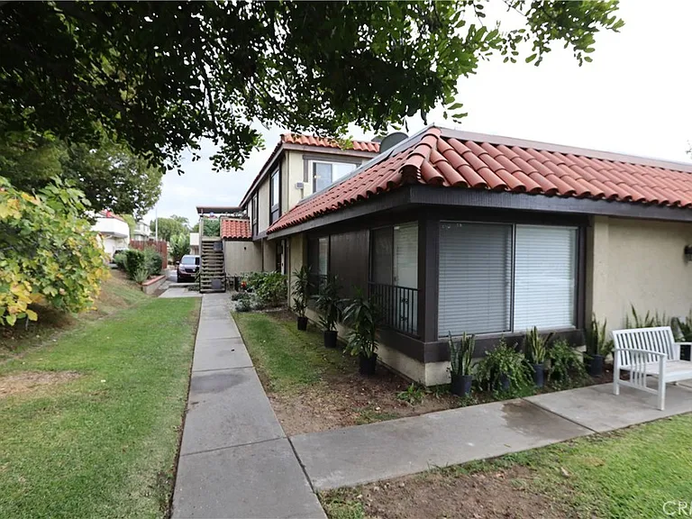 1014 Junipero Dr — Photo 41