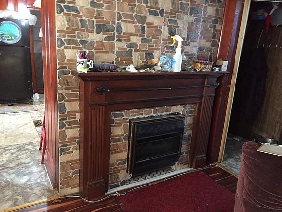 3rd image of 1627 McCausland Ave #2F