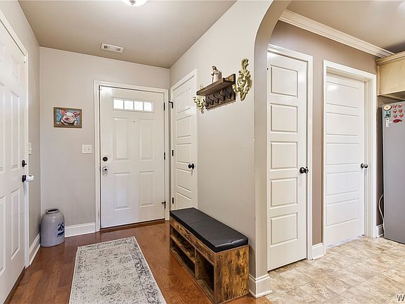 4th image of 15773 April Ln