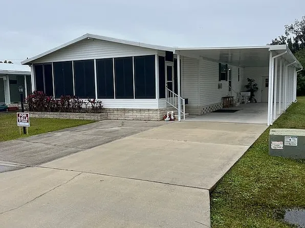 15600 Royal Coach Cir, Fort Myers, FL 33917