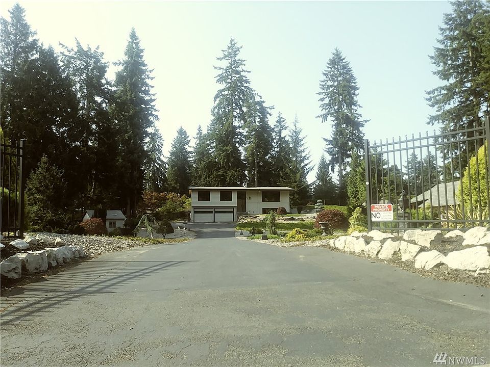 1st image of 5724 176th St SW