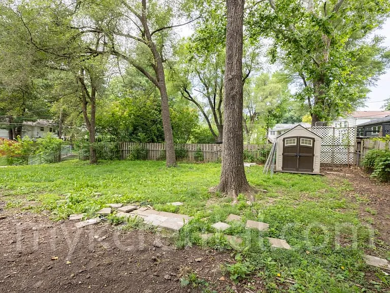 9108 W 95th St — Photo 21