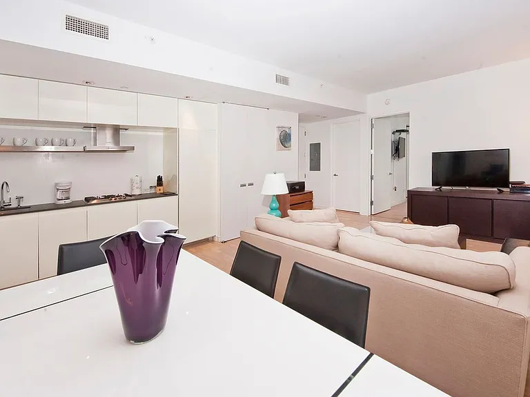 70 W 45th St #43B — Photo 6