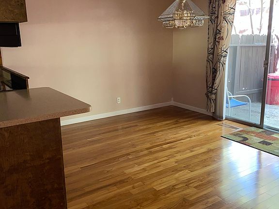 5th image of 866 Northwood Blvd #22