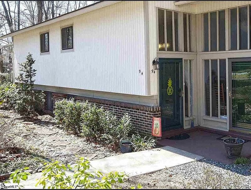 1st image of 94 Briarview Cir #94