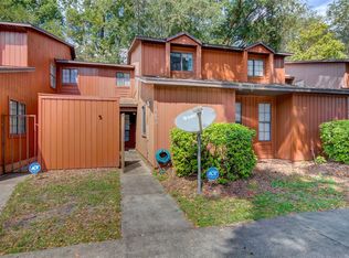 5852 SW 8th Pl, Gainesville, FL 32607