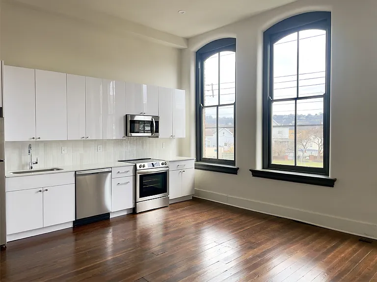516 Berry St #201 — Photo 1