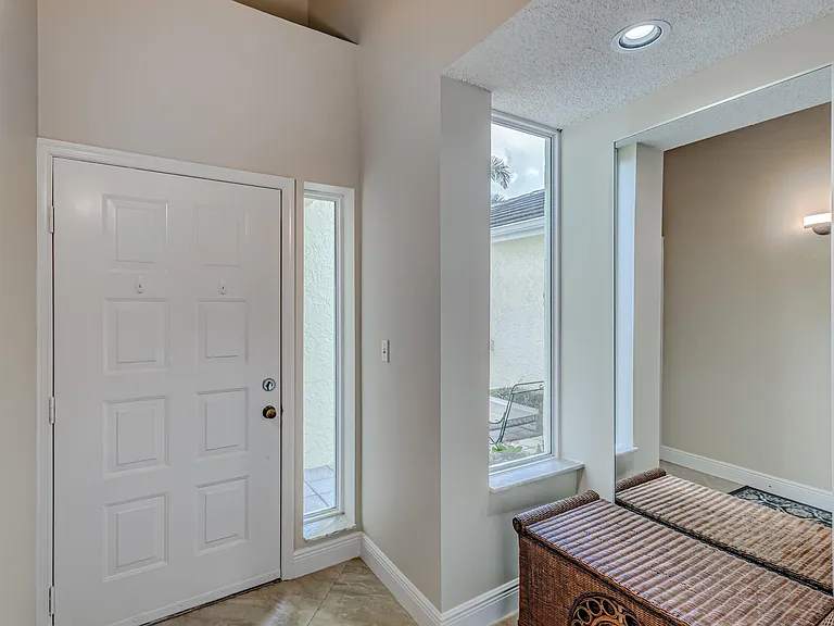 406 Mainsail Cir — Photo 10