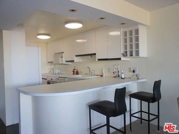 5th image of 4337 Marina City Dr Unit 341