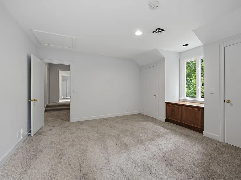 5612 Stanford Ct — Photo 23
