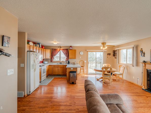 bismarck-north-dakota-78399991 picture