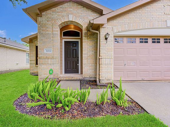 3rd image of 9019 Canton Park Ln
