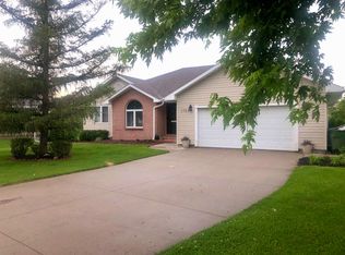 1707 W 49th Street Pl, Kearney, NE 68845