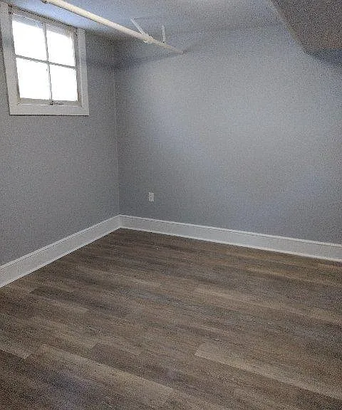 bedroom/living area