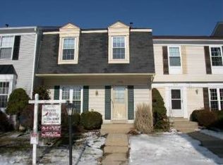 13476 Old Dairy Ct, Herndon, VA 20171