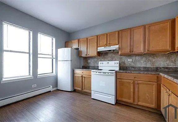 6940 S Clyde Ave #211 — Photo 3